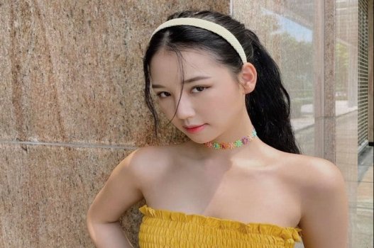 สามีโหยหาภรรยาของเขาภายใต้ความสนิทสนม
