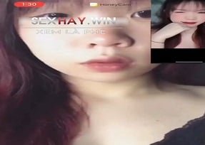 Dinh Thi Huyen ค้นพบความลับที่ใกล้ชิดกับแฟนของเธอ