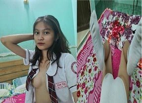 น้องสาวของเพื่อนบ้านปรารถนาที่จะพึงพอใจอย่างลับๆ