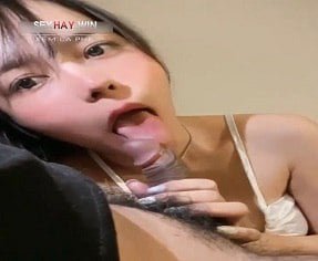 สาวโรงเรียนมัธยม Huynh Tan Phat ถูกเปิดเผยด้วยวิดีโอที่ละเอียดอ่อน